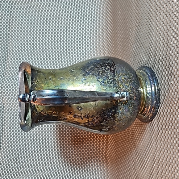 Vintage Silverplate Pitcher with Ice Guard - Picture 2 of 8